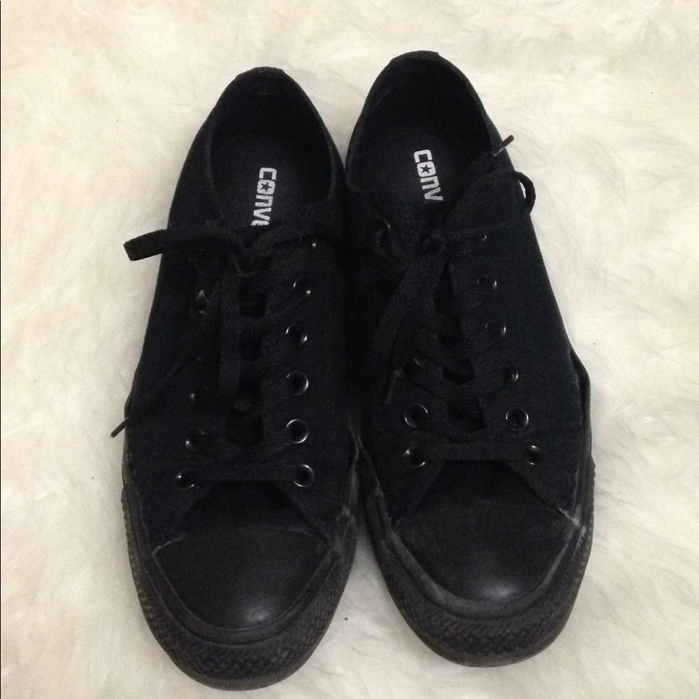 Black converse